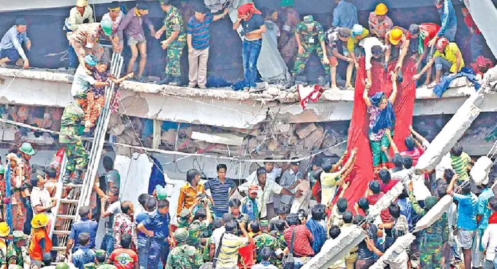 “আজ রানা প্লাজা ট্র্যাজেডি দিবস, বিচার ও ক্ষতিপূরণের আশায় হাজারো শ্রমিক”।