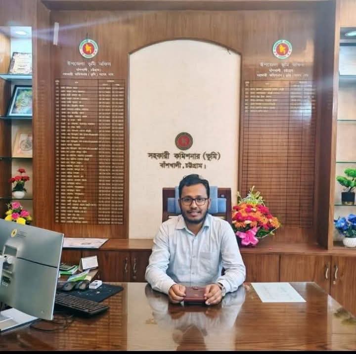 “মাদক, ইয়াবা ও জুয়ার বিরুদ্ধে নিরলস লড়াইয়ে বাঁশখালীর এসিল্যান্ড ওমর সানি আকন”।