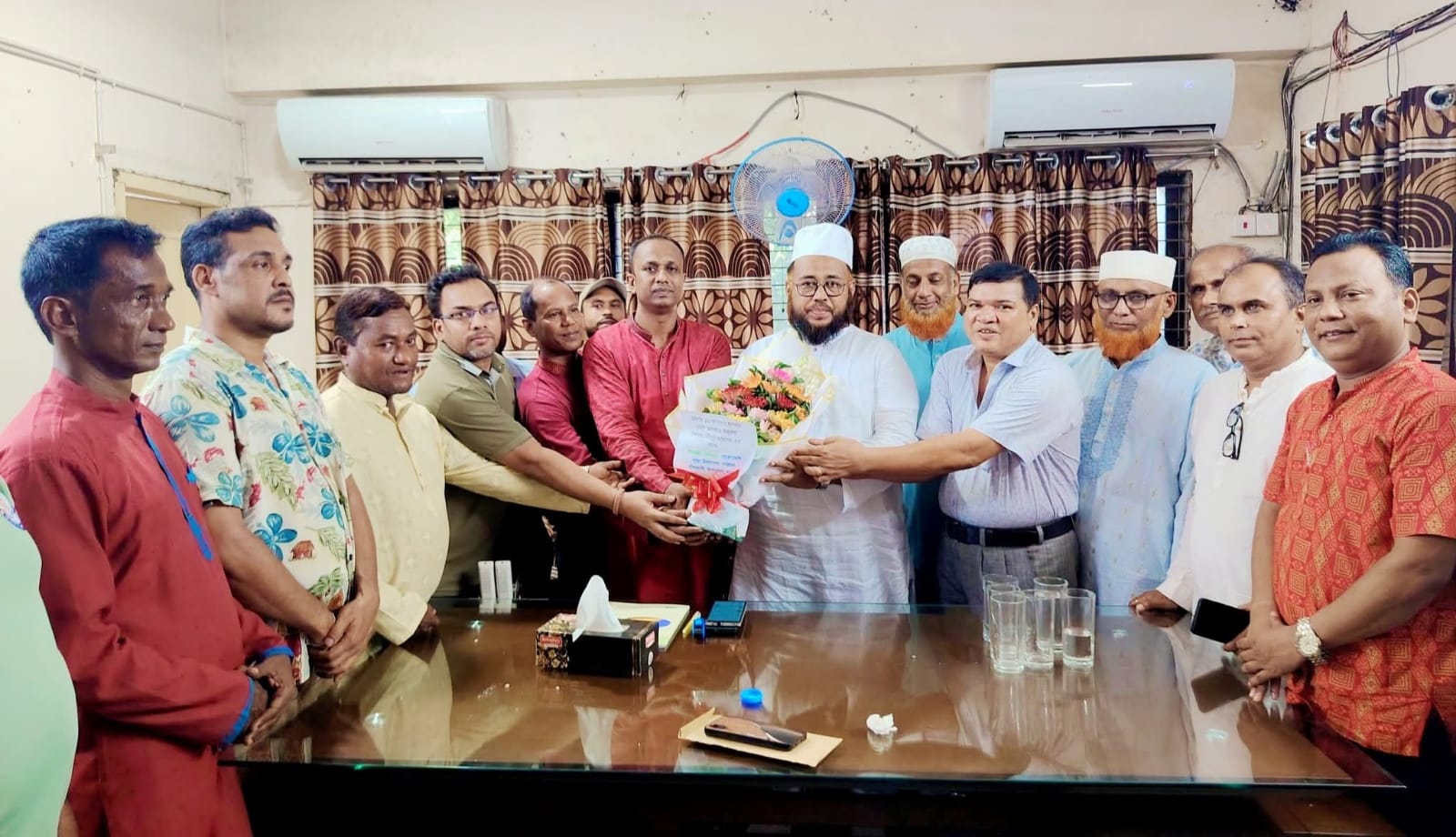 “বাঁশখালী পূজা উদযাপন পরিষদের নেতৃবৃন্দের সঙ্গে এমপি জহিরুল ইসলামের মতবিনিময়”।