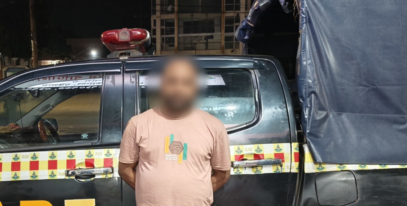 “বান্দরবানের চাঞ্চল্যকর ব্যবসায়ী আজিজ খলিফা হত্যা মামলার মূলহোতা গ্রেপ্তার”।