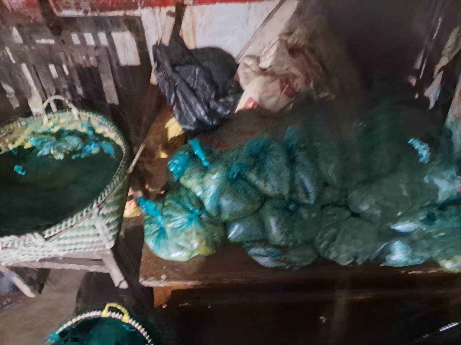 বাঁশখালীতে বিএনপির ভারপ্রাপ্ত চেয়ারম্যান তারেক রহমানের মানবিক বার্তায় পাপ্পার উদ্যোগে ২ শতাধিক বন্যার্ত পরিবারের মাঝে বিরিয়ানি বিতরণ।