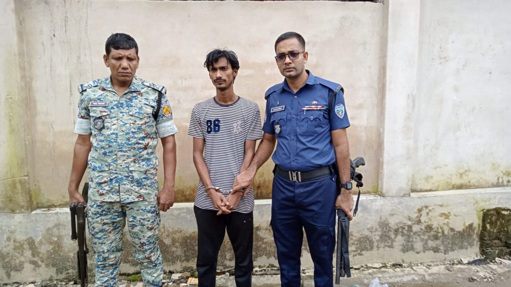 লামায় পুলিশের অভিযান: ইয়াবা সহ আটক ০১।
