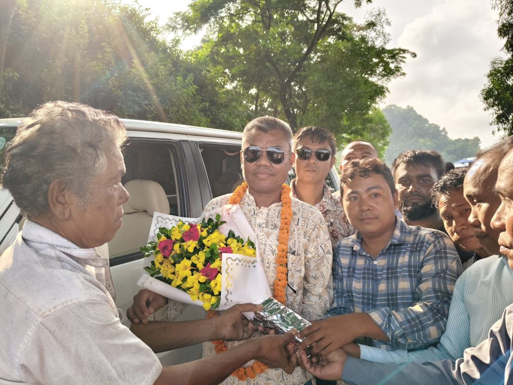 জমজমাট আয়োজনের মধ্য দিয়ে ম্রো মিনি ফুটবল ওয়ার্ল্ড কাপ-২৬ এর ১ম সেমিফাইনাল সম্পন্ন