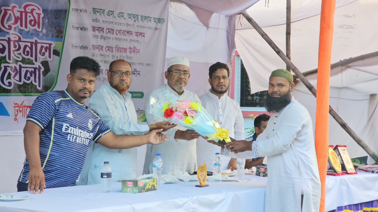 উৎসবমুখর পরিবেশে সম্প্রীতির বান্দরবান ফুটবল টুর্নামেন্ট-২৬ এর ১ম সেমিফাইনাল অনুষ্ঠিত